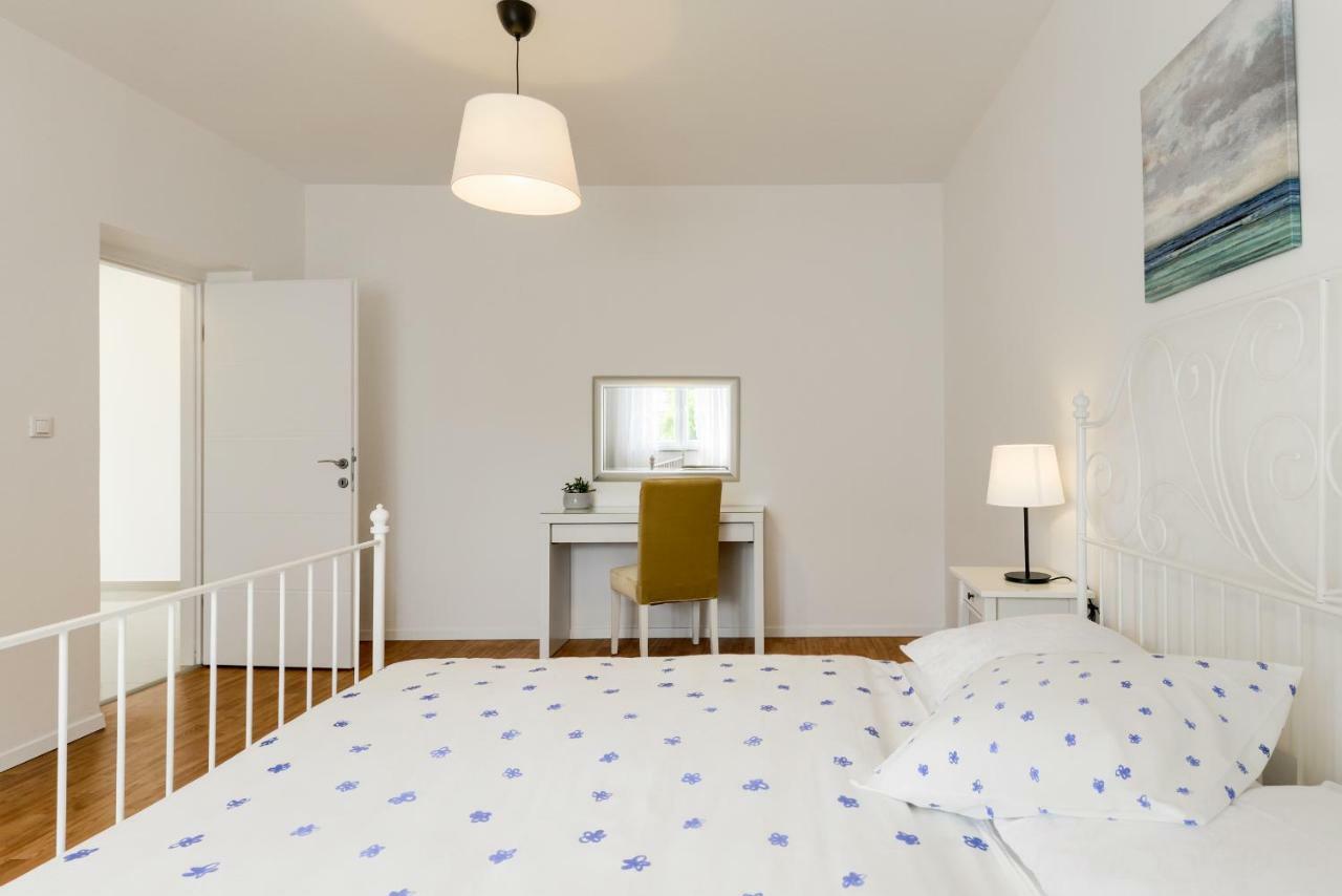 Lrs Apartment In The Center Of ザダル エクステリア 写真